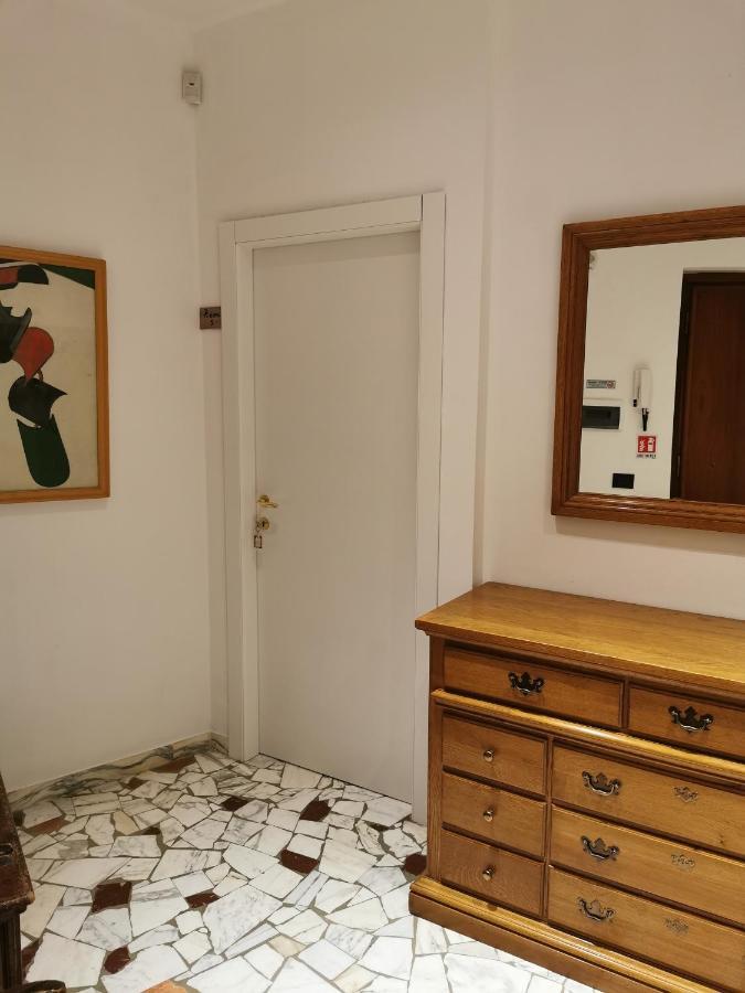 Sciacchithouse Guest house *